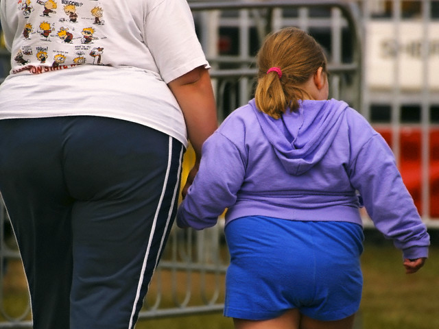 проблема ожирения в США - дети страдают сахарным диабетом, приблема питания вредными продуктами и фастфудом в Америке