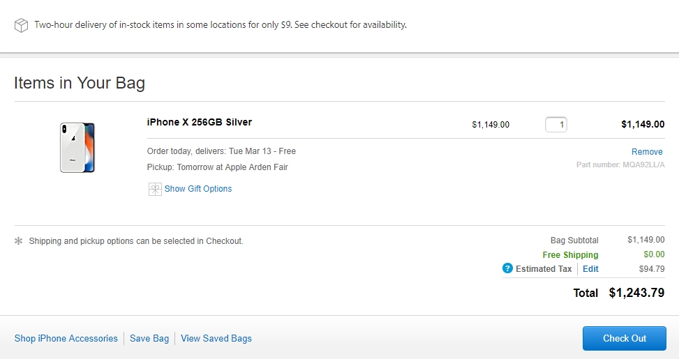 Скриншот с официального сайта Apple - сколько стоит оригинальный десятый айфон в Америке - цена на iPhone X и SALES TAX за смартфон в Калифорнии
